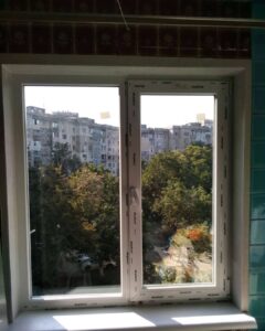 Окно с минеральными тёплыми откосами